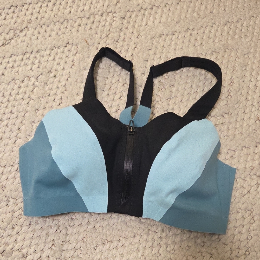 Victoria's Secret Black and Light Blue Front-Zip Sports Bra 34C